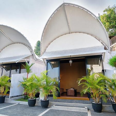The Valley Resort Hotel Cimenyan Экстерьер фото