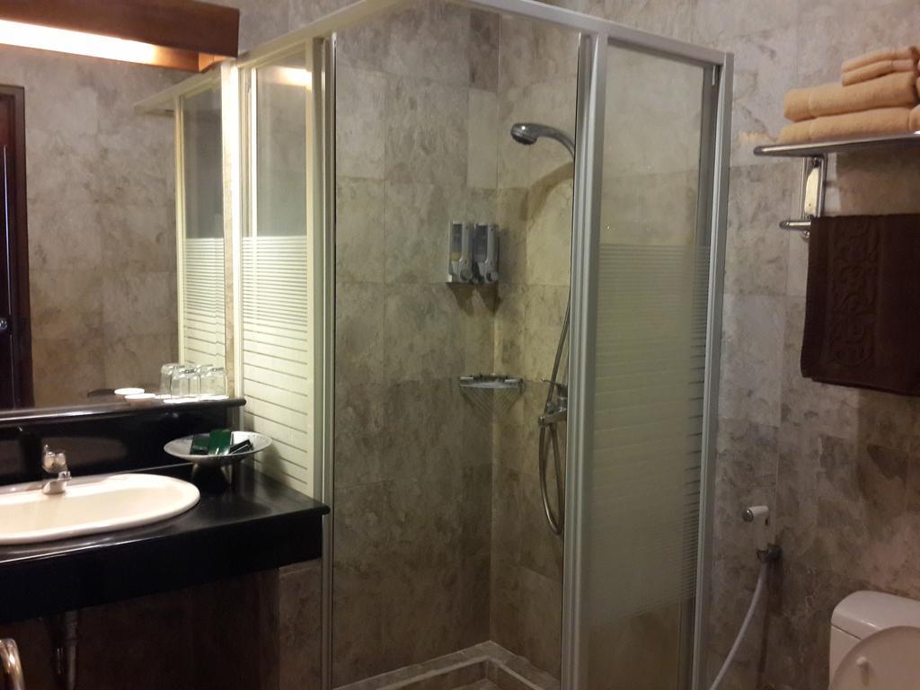 The Valley Resort Hotel Cimenyan Экстерьер фото